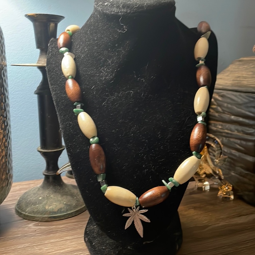 Men’s Pot Leaf Necklace⭐️
